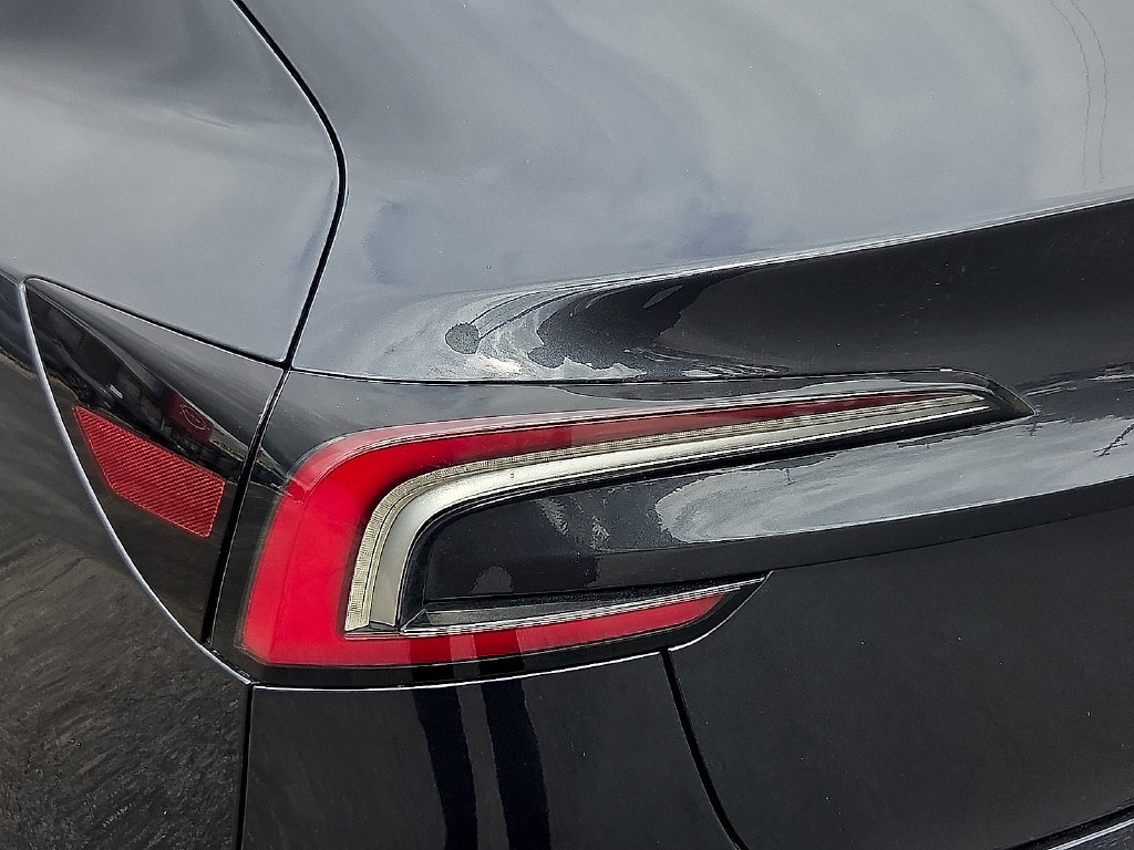 Used 2024 Tesla Model 3 Standard Range RWD image 10