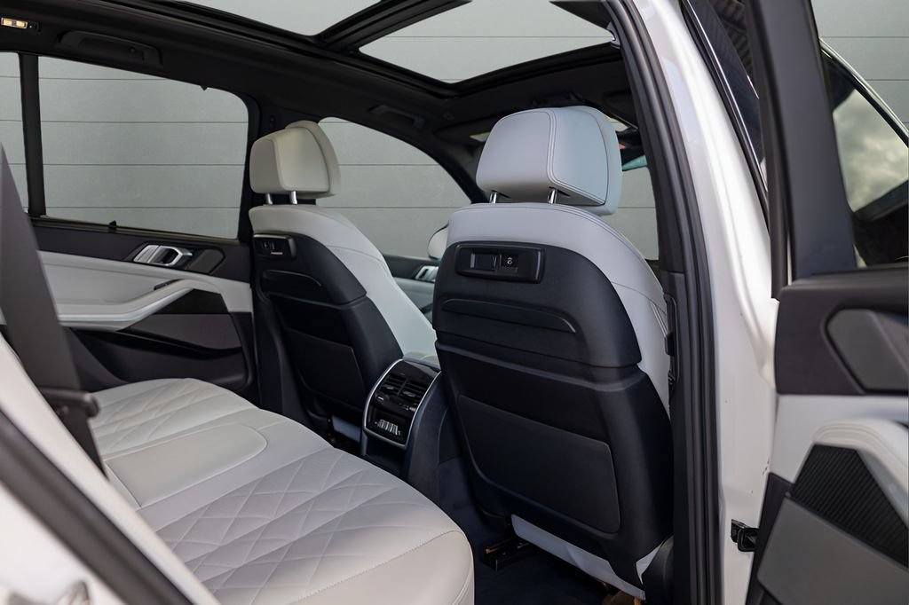 Used 2023 BMW X5 M50i w/ Executive Package AWD/4WD image 63