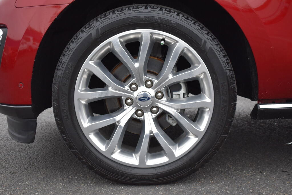 Used 2018 Ford Expedition Limited w/ Equipment Group 302A image 13