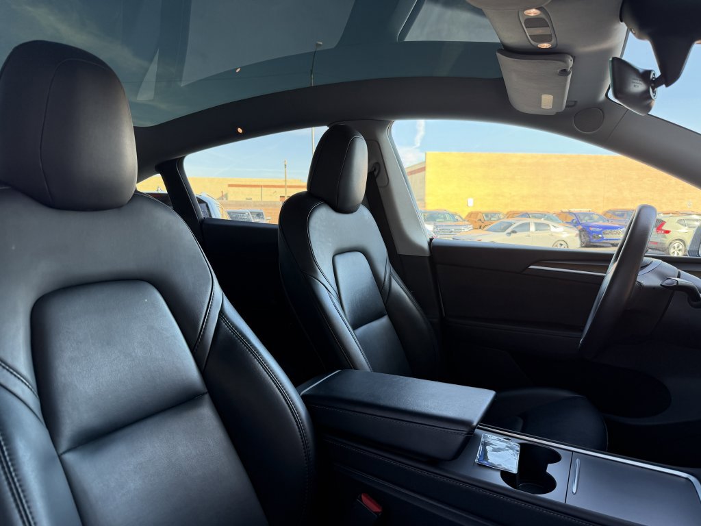 Used 2023 Tesla Model Y Performance image 45