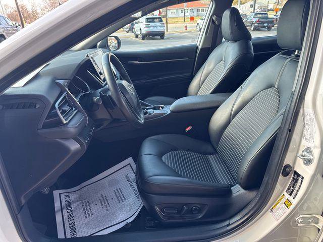 Used 2024 Toyota Camry SE image 14
