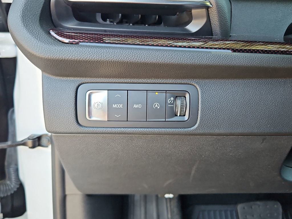 Used 2024 Chevrolet Traverse Z71 AWD/4WD image 15