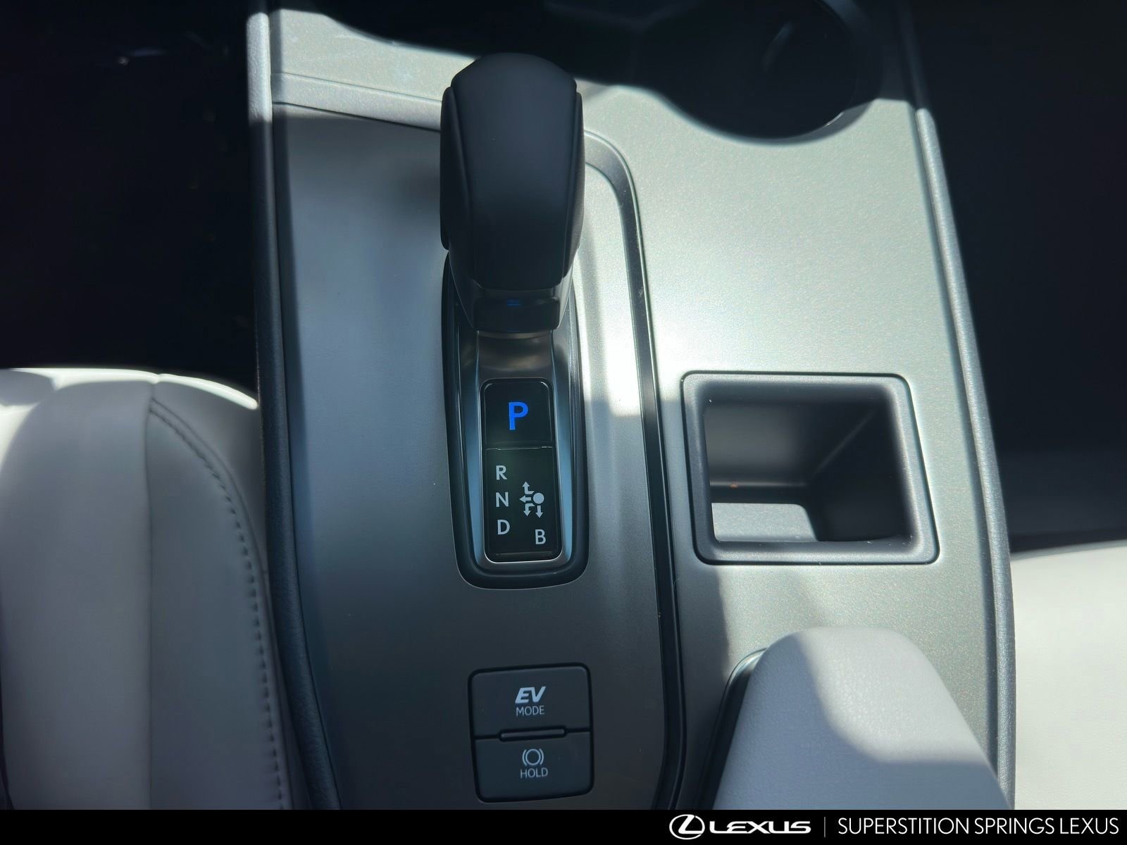 New 2026 Lexus UX 300h FWD image 23
