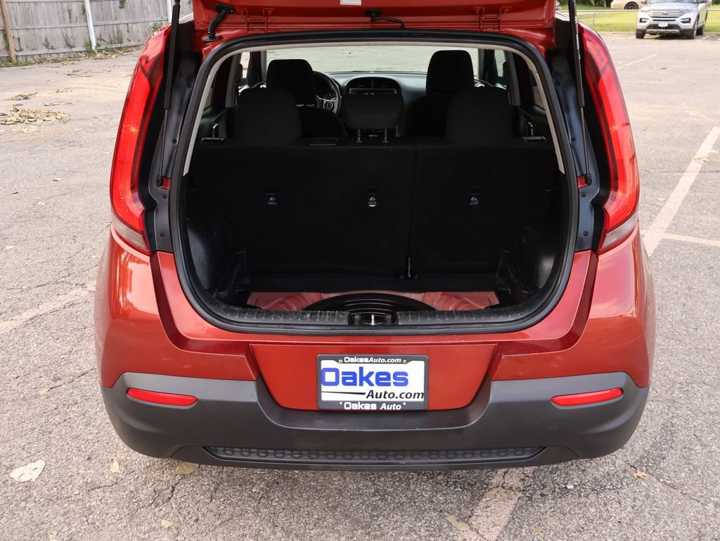 Certified 2021 Kia Soul LX FWD image 10