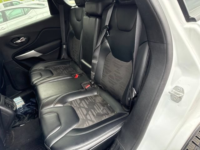 Used 2022 Jeep Cherokee Latitude w/ Trailer Tow Group AWD/4WD image 8