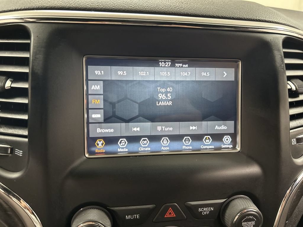 Used 2018 Jeep Grand Cherokee Laredo AWD/4WD image 14
