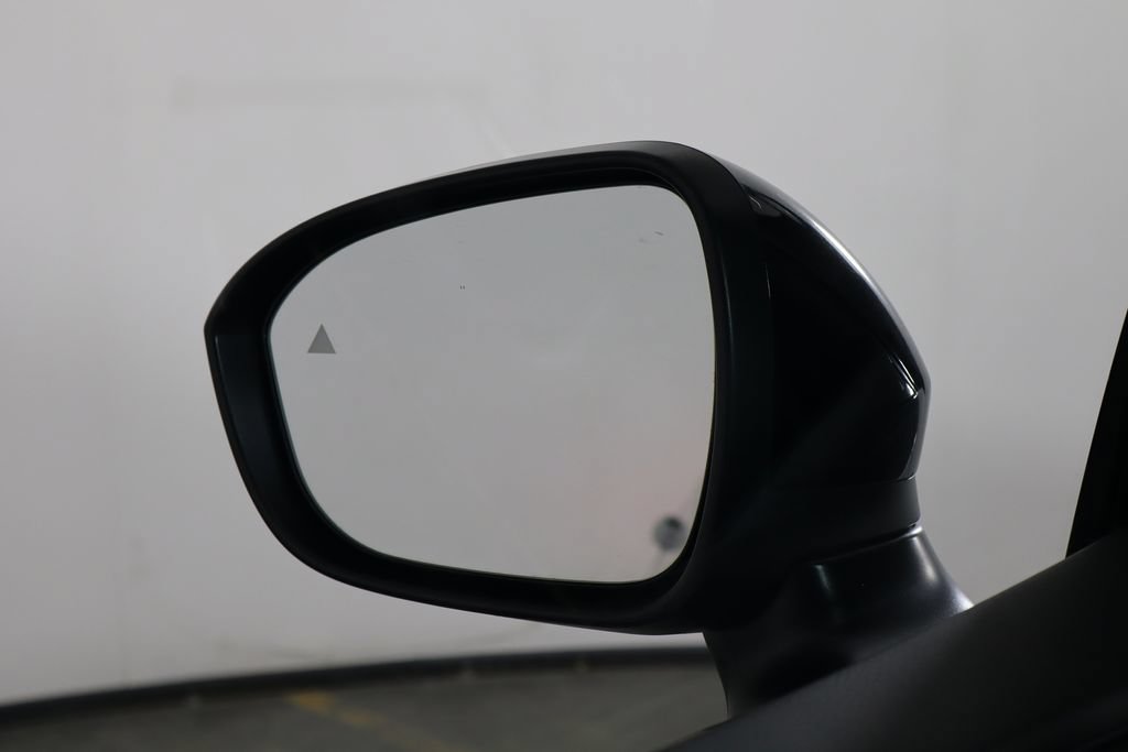 Used 2024 Nissan Ariya AWD image 42