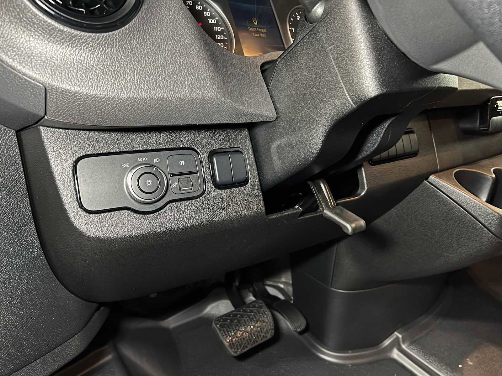 Used 2025 Mercedes-Benz Sprinter 2500 image 23