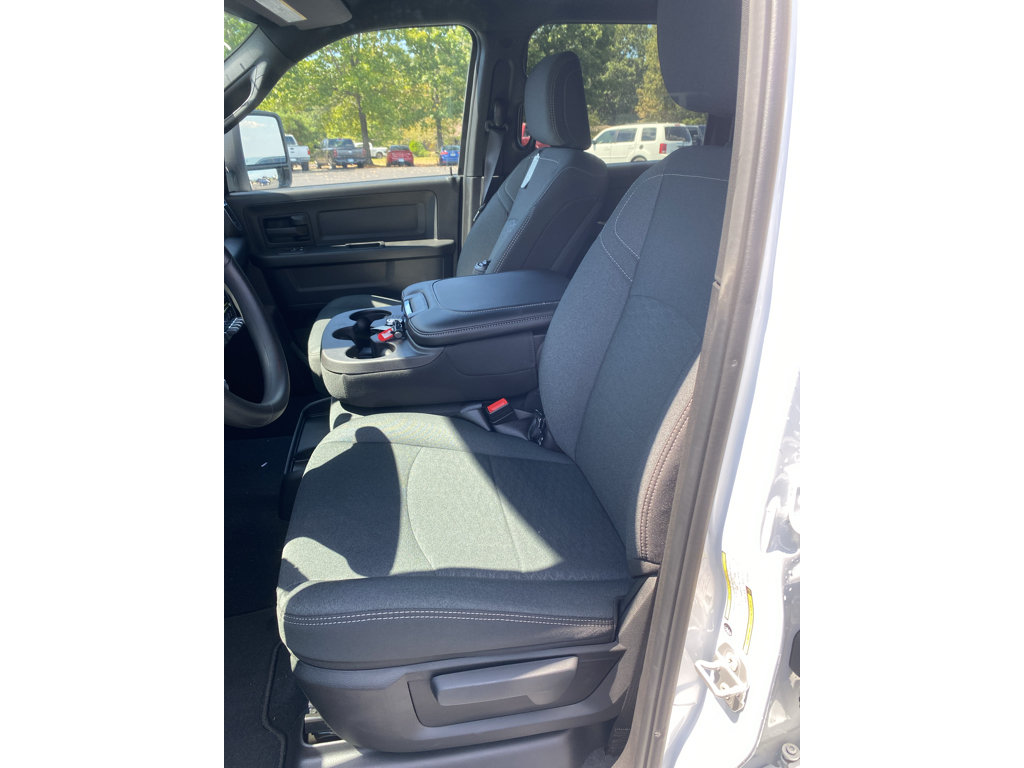 New 2026 RAM 3500 Tradesman AWD/4WD image 20