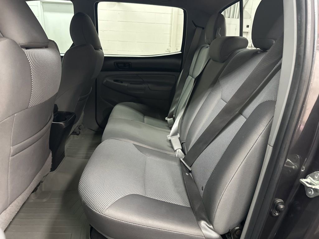 Used 2015 Toyota Tacoma 4x4 Double Cab w/ TRD Sport Package image 22