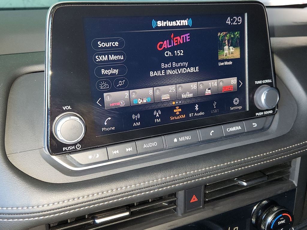 Used 2025 Nissan Rogue SV image 17