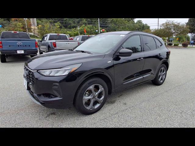 Certified 2024 Ford Escape ST-Line w/ Tech Pack #1 AWD/4WD image 33