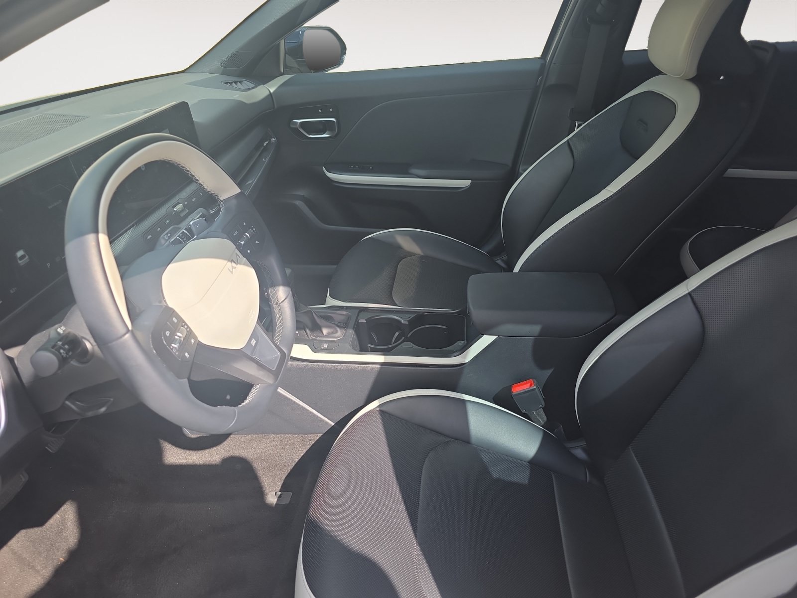 Certified 2025 Kia K4 GT-Line w/ GT-Line Premium Package FWD image 21