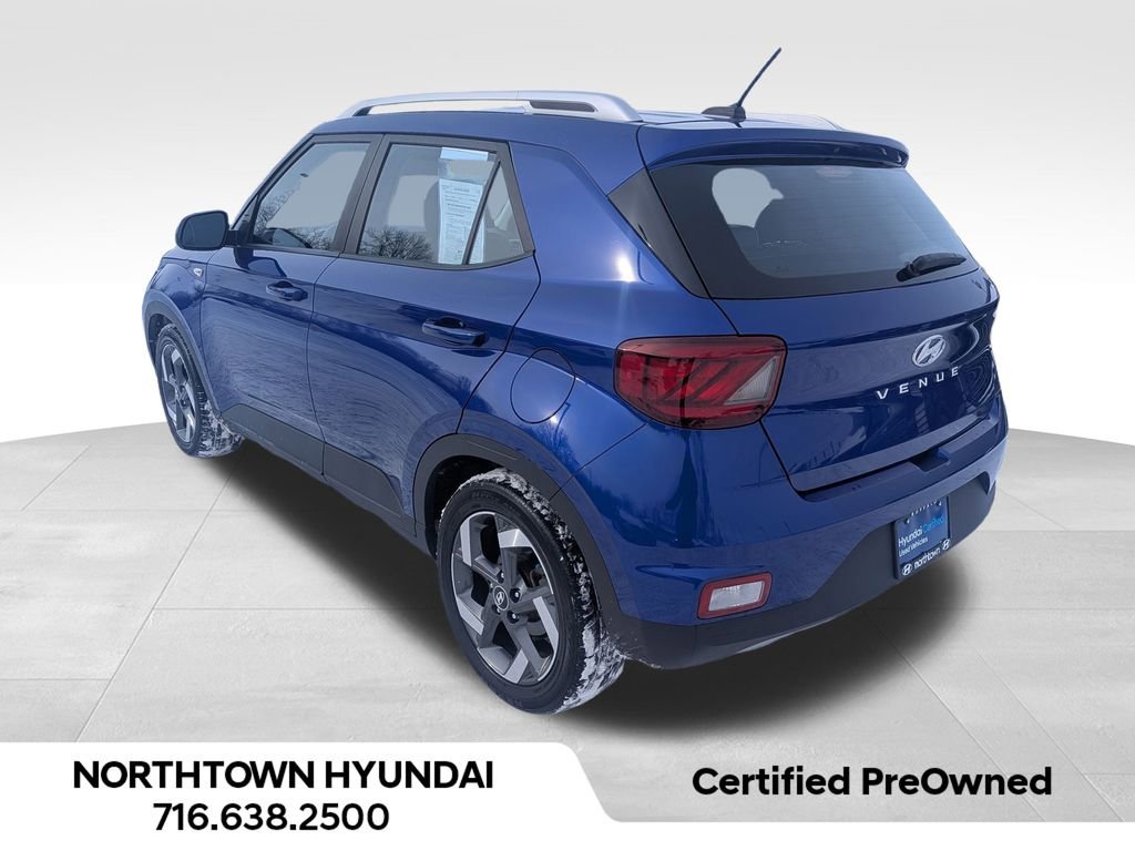 Certified 2023 Hyundai Venue Limited w/ Cargo Package image 4