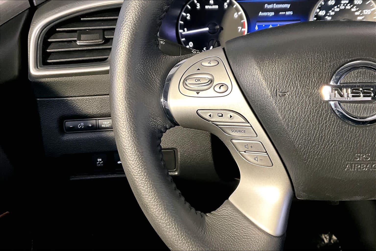 Used 2017 Nissan Murano SL AWD/4WD image 24