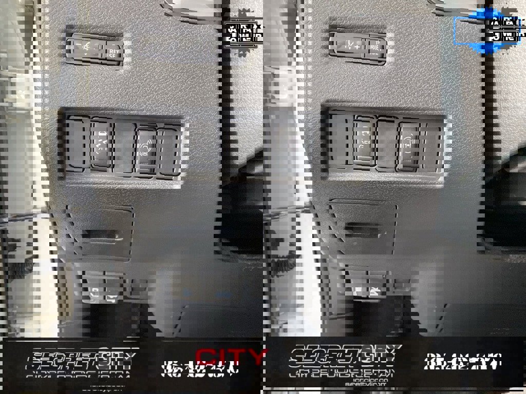 Used 2022 Nissan Murano SV w/ SV Midnight Edition Package image 14