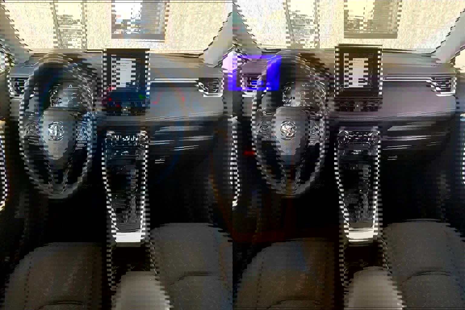 Used 2023 Toyota RAV4 XLE image 15