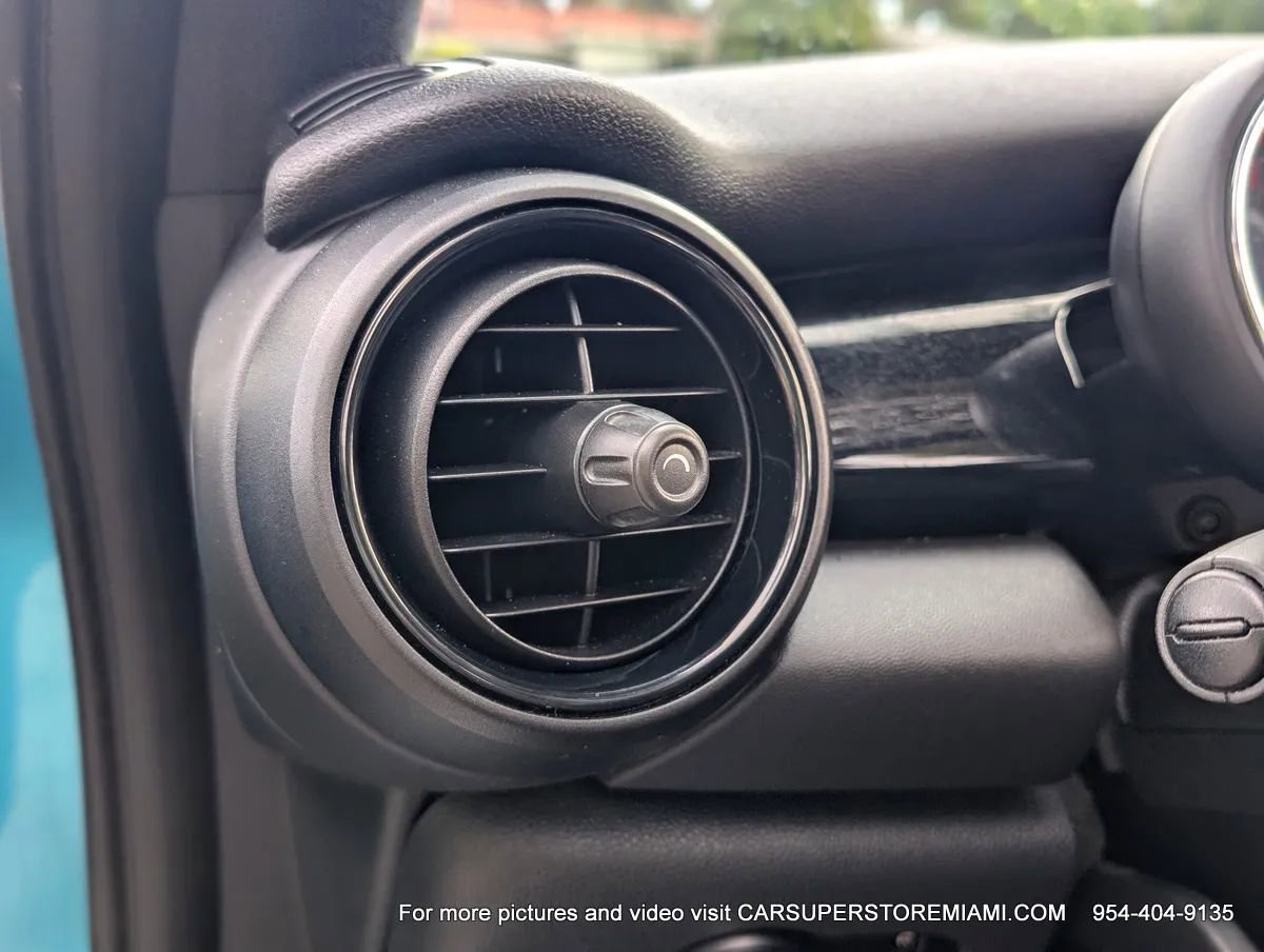 Used 2020 MINI Cooper Convertible image 47