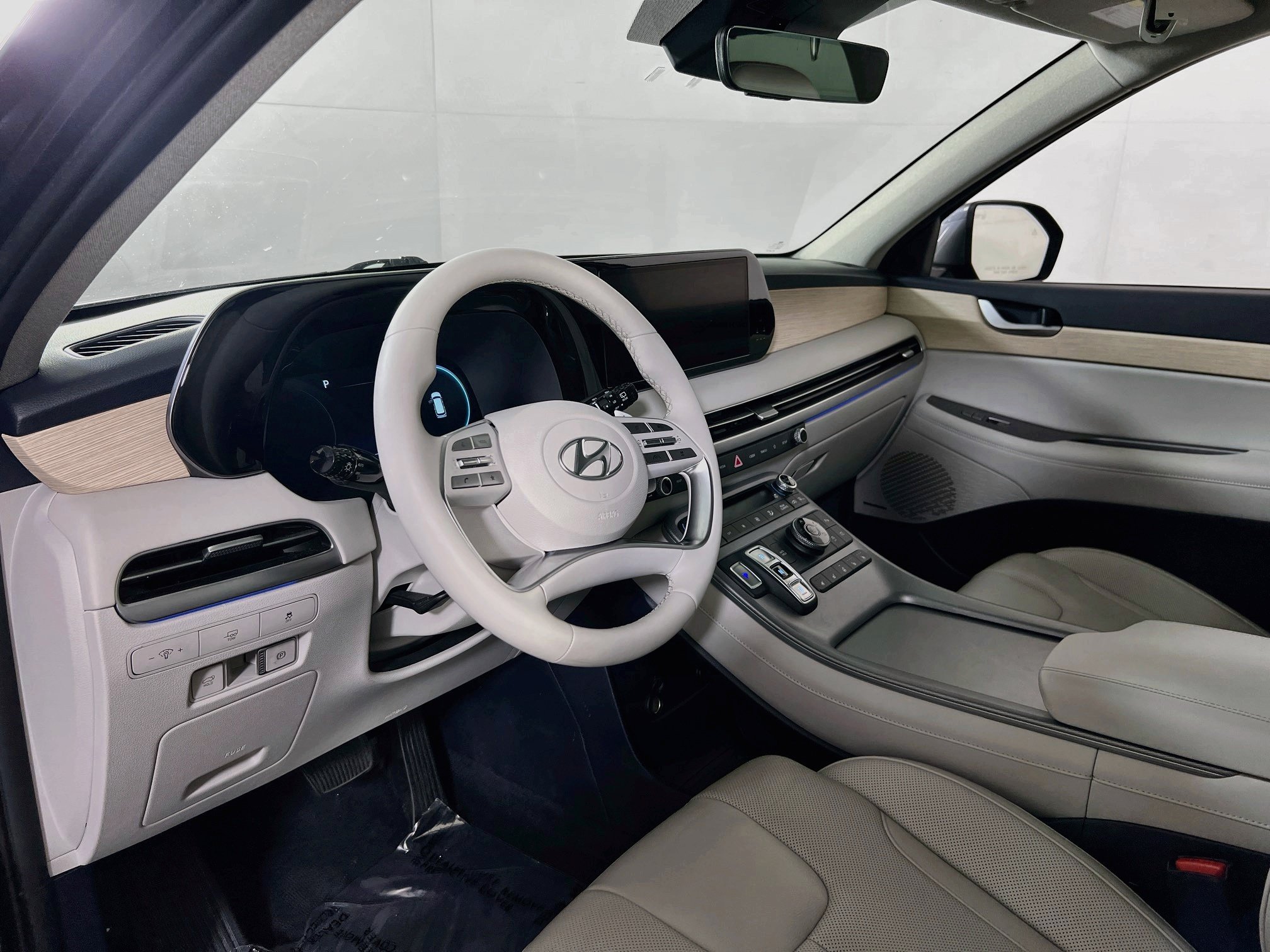 Used 2024 Hyundai Palisade Limited AWD/4WD image 9