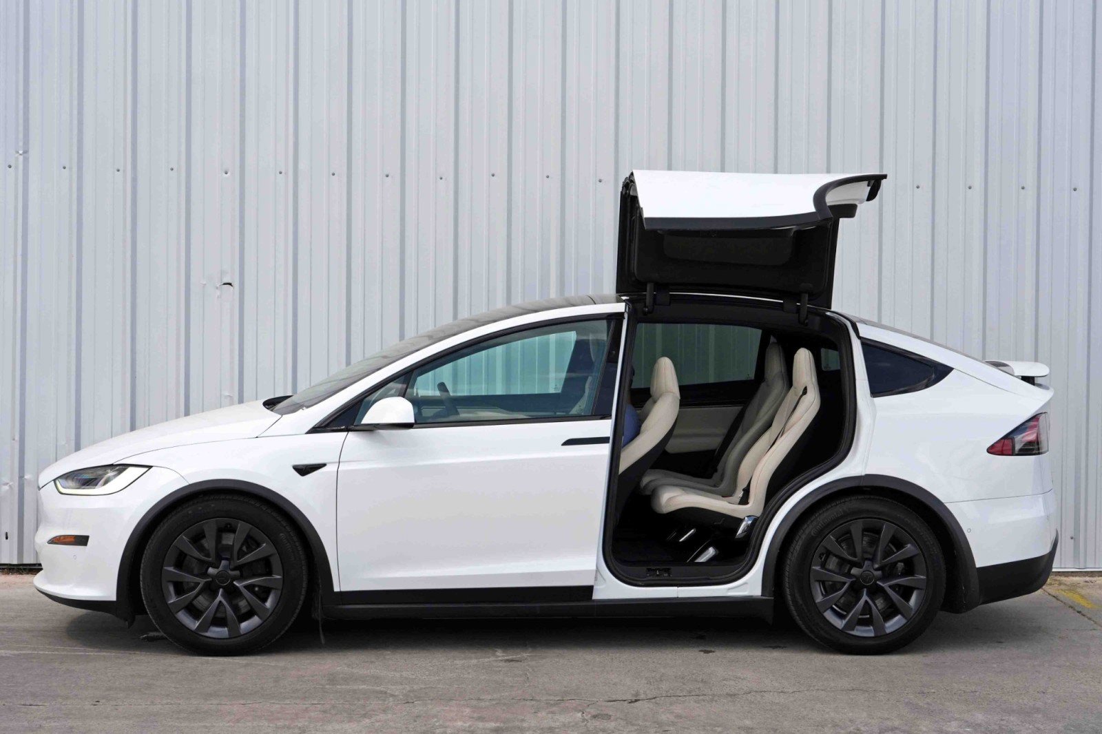 Used 2022 Tesla Model X Plaid image 52