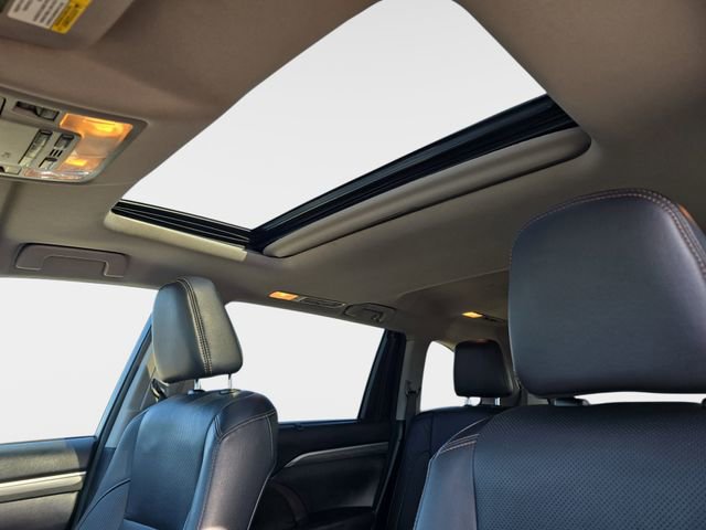 Used 2018 Toyota Highlander Limited w/ Protection Package #3 AWD/4WD image 34