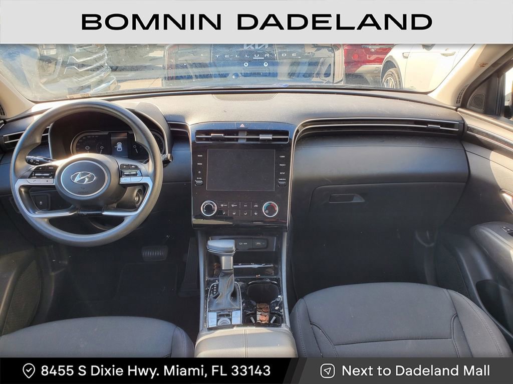 Used 2022 Hyundai Tucson SE image 12
