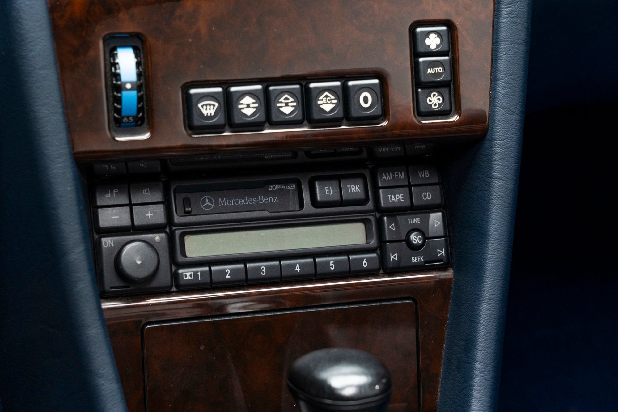 Used 1995 Mercedes-Benz E 320 Convertible image 22