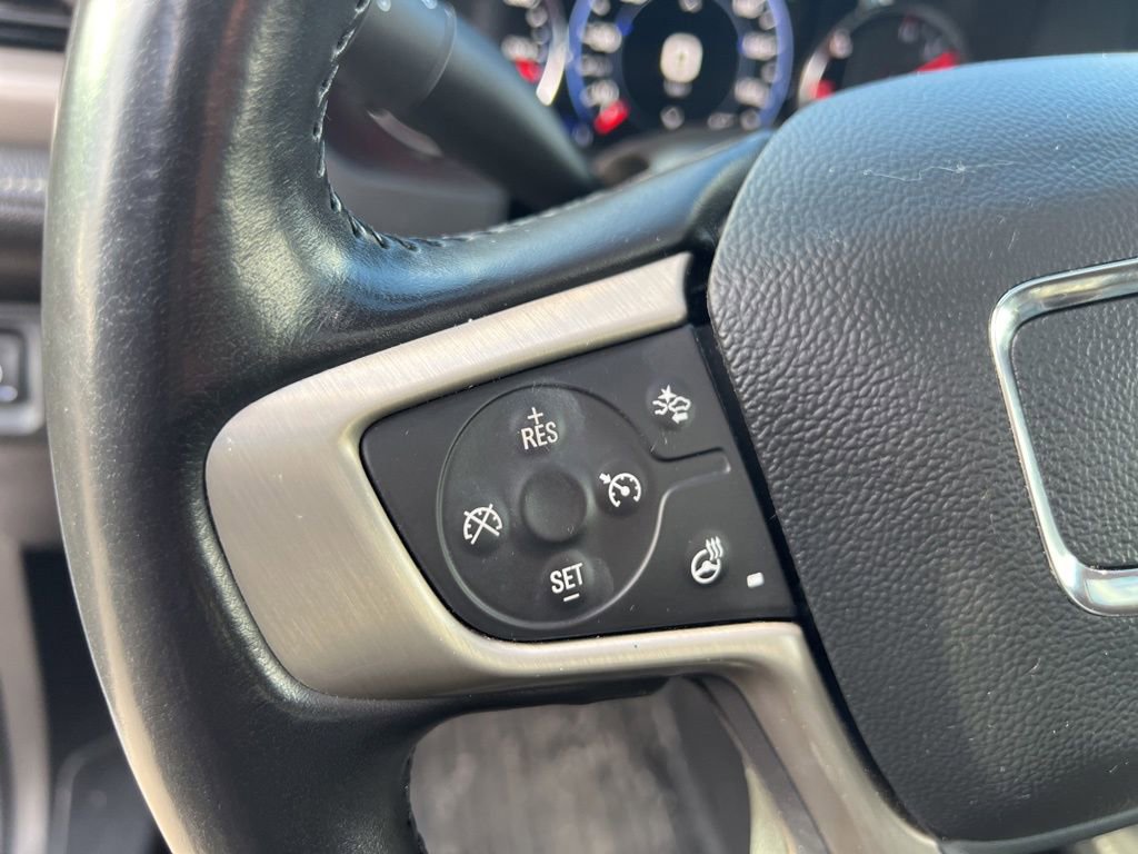 Used 2021 GMC Acadia Denali w/ Denali Ultimate Package AWD/4WD image 19