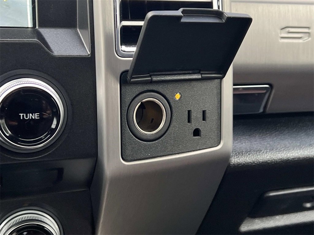 Used 2017 Ford F350 Platinum w/ Platinum Ultimate Package image 24