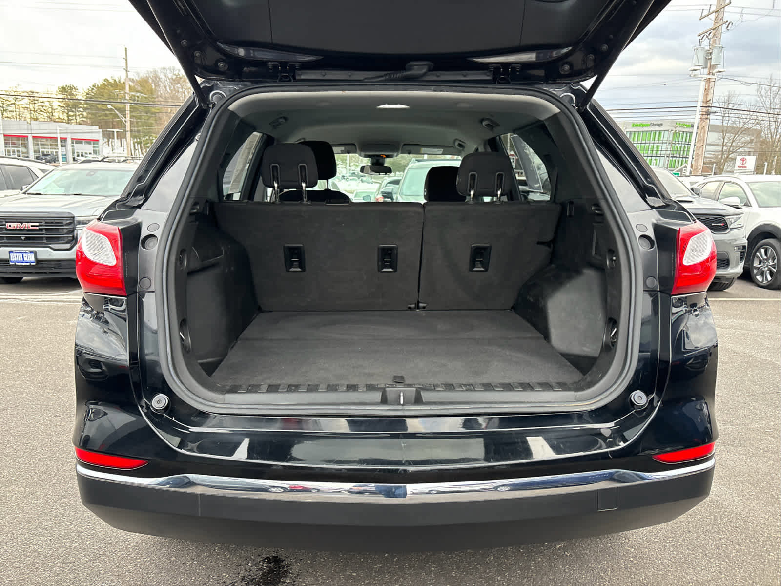 Used 2020 Chevrolet Equinox LT image 30