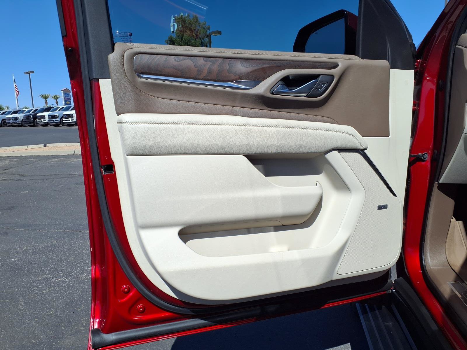 Used 2021 GMC Yukon XL Denali w/ Denali Premium Package AWD/4WD image 21