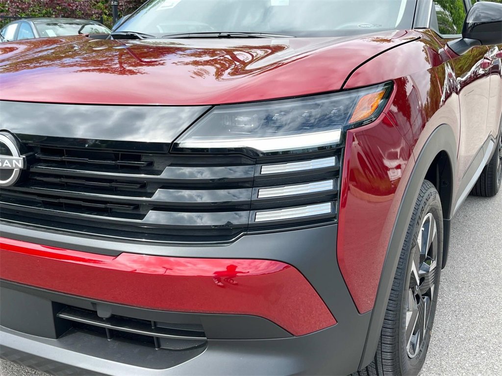 New 2025 Nissan Kicks SV w/ Illumination Package image 10