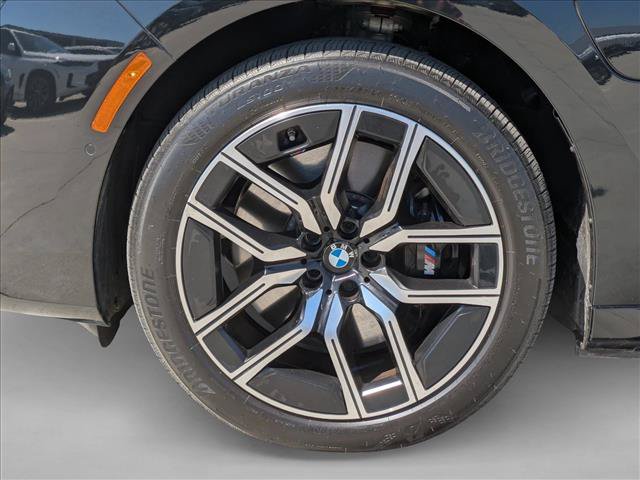 Used 2025 BMW 750e xDrive w/ Executive Package AWD/4WD image 25