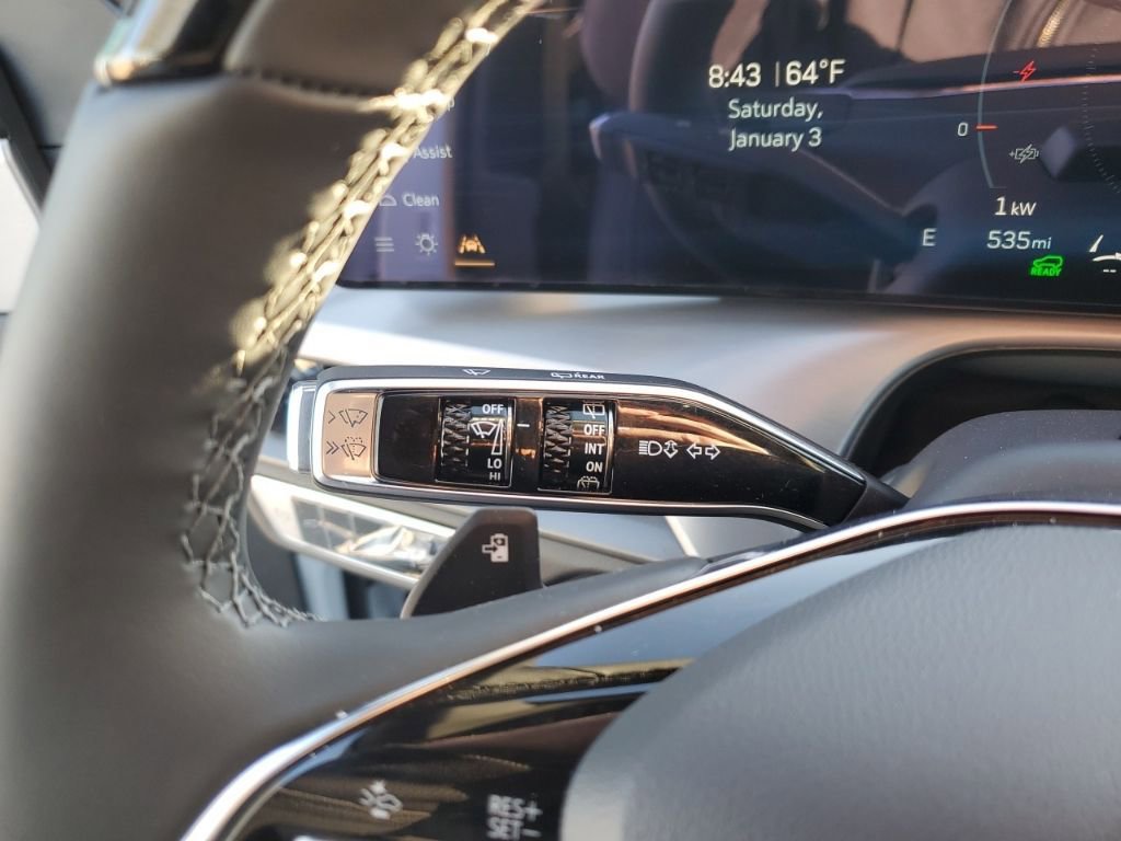 New 2026 Cadillac Vistiq Sport w/ LPO, Floor Liner Package image 36