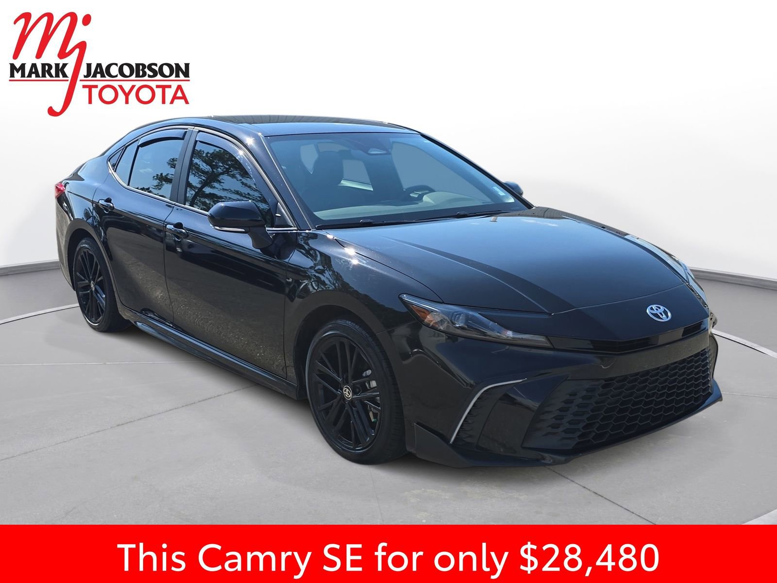 Used 2025 Toyota Camry SE w/ Convenience Package image 5