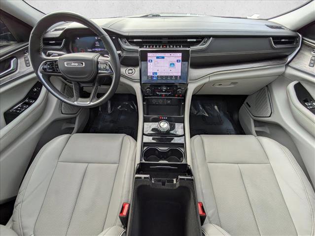 Used 2022 Jeep Grand Cherokee Overland w/ Luxury Tech Group IV image 23