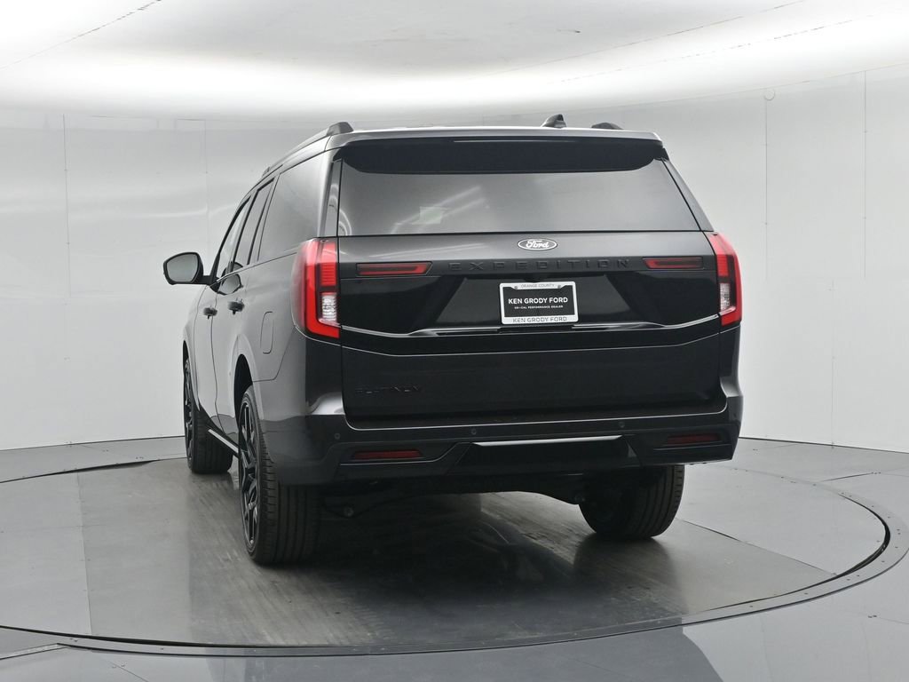 New 2026 Ford Expedition Platinum w/ Stealth Performance Package image 32