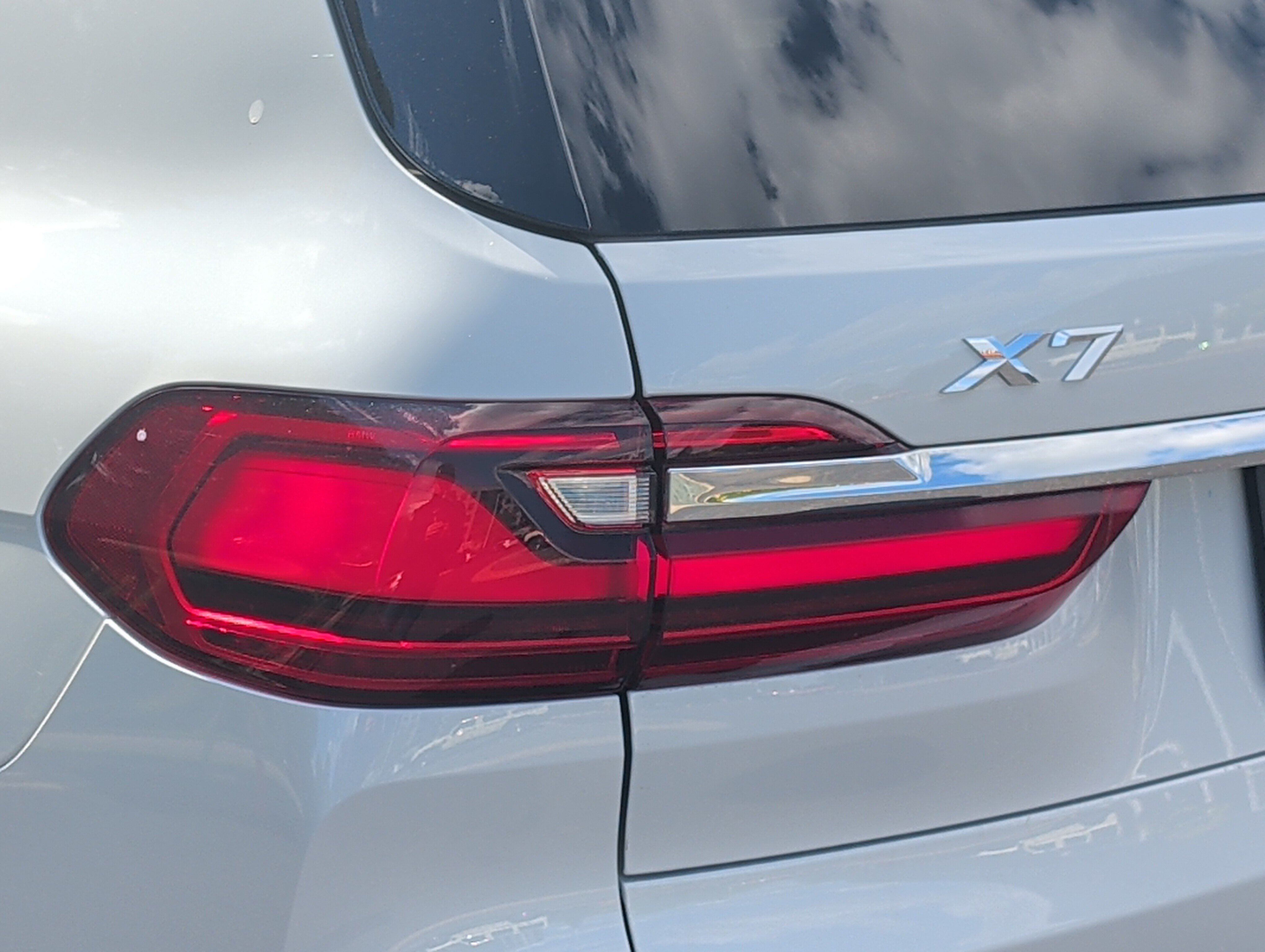 Used 2021 BMW X7 xDrive40i w/ Premium Package AWD/4WD image 17