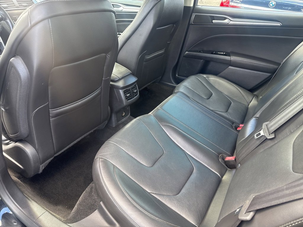 Used 2015 Ford Fusion Titanium image 27
