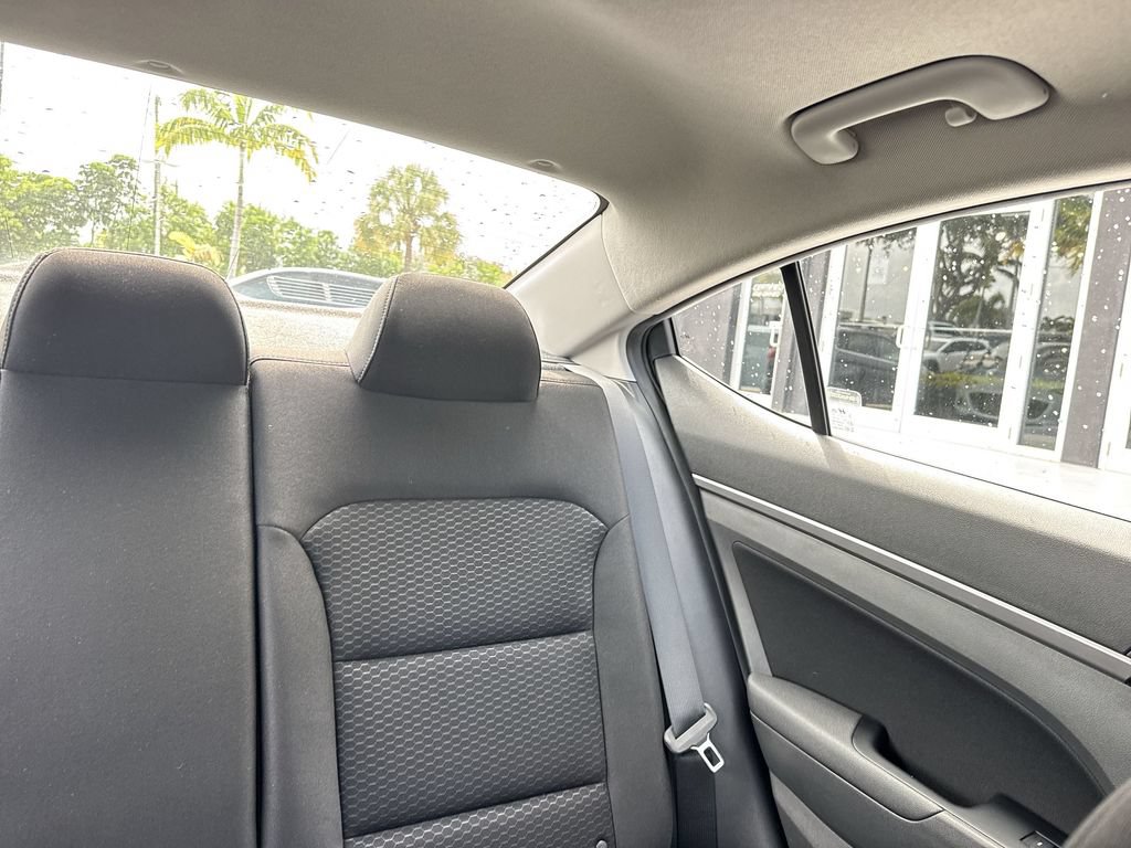 Used 2020 Hyundai Elantra Value Edition w/ Winter Weather Package FWD image 19
