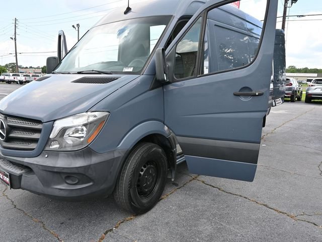 Used 2018 Mercedes-Benz Sprinter 2500 image 4