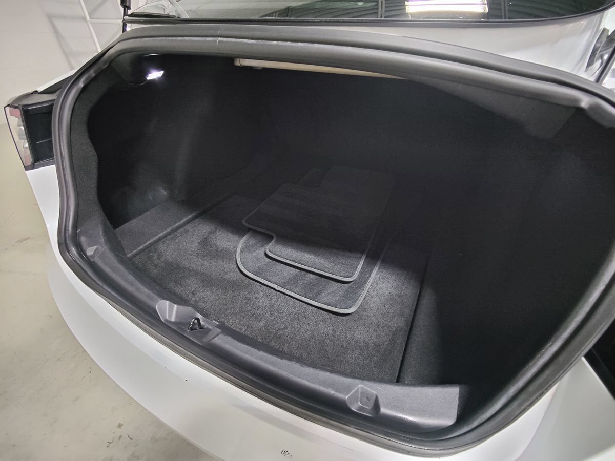 Used 2019 Tesla Model 3 Performance AWD/4WD image 9