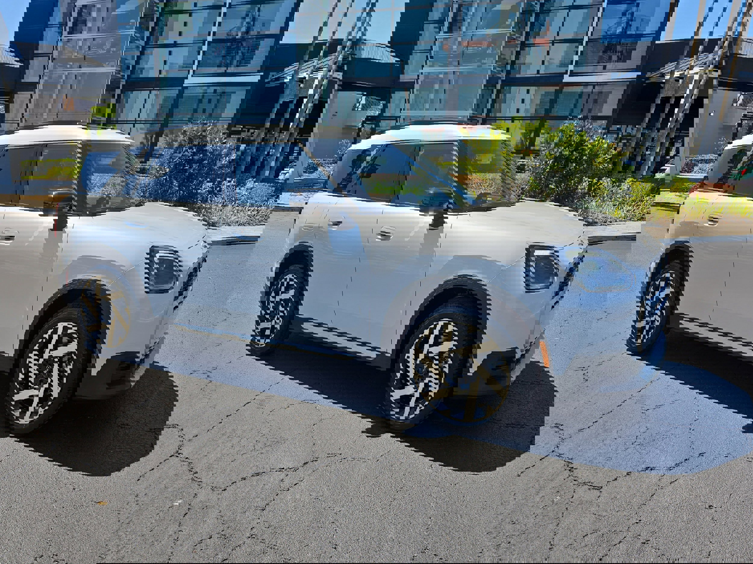 Used 2025 MINI Cooper Countryman S w/ Comfort Package Max image 2