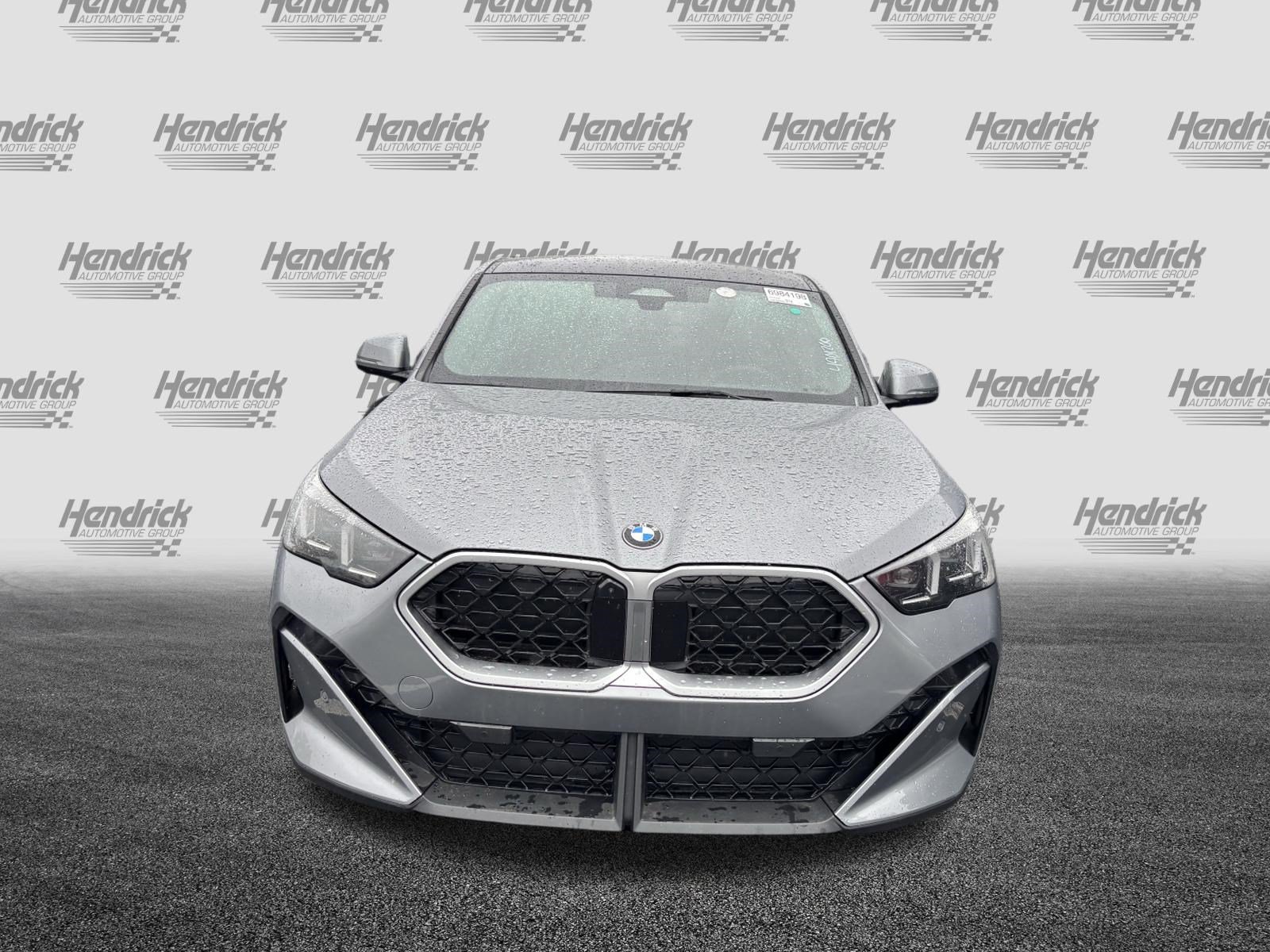 Certified 2025 BMW X2 xDrive28i AWD/4WD image 3