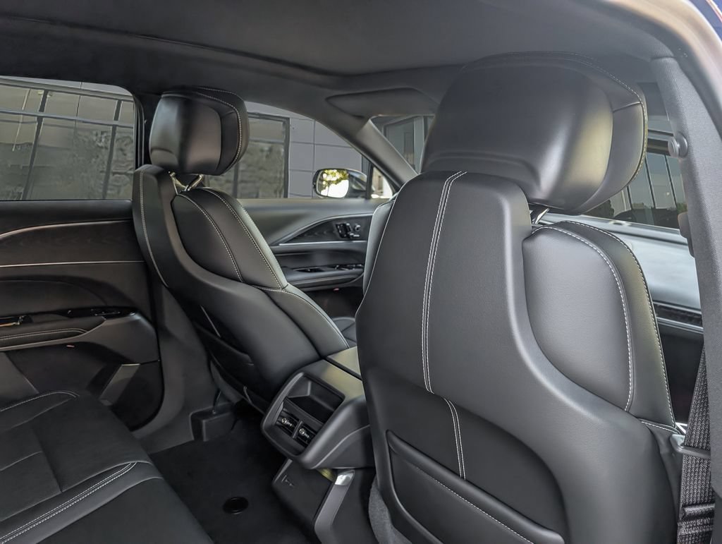New 2026 Cadillac Lyriq Sport AWD/4WD image 17