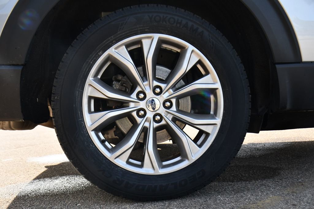 Used 2024 Ford Explorer Limited AWD/4WD image 42