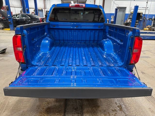 Used 2022 Chevrolet Colorado LT w/ LT Convenience Package image 6