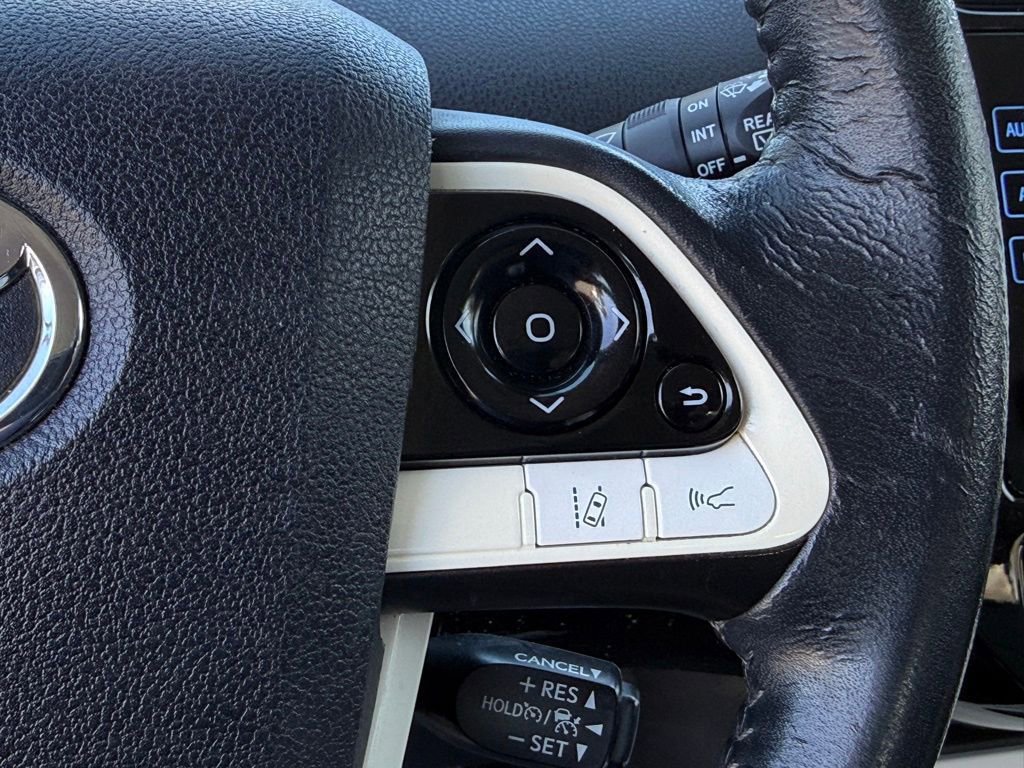 Used 2016 Toyota Prius Three Touring w/ Preferred Accessory Package image 23