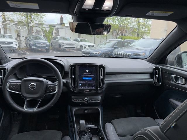 Used 2023 Volvo C40 P8 Recharge Ultimate AWD/4WD image 10