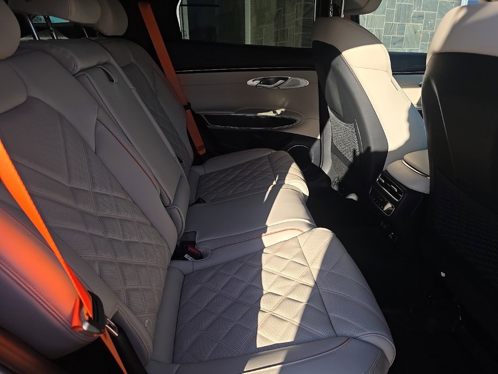 Used 2026 Genesis GV70 3.5T Sport Prestige image 40